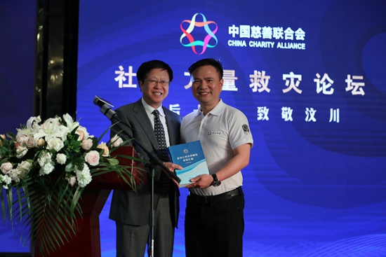 回顾过去展望未来的句子,回顾过去展望未来简短