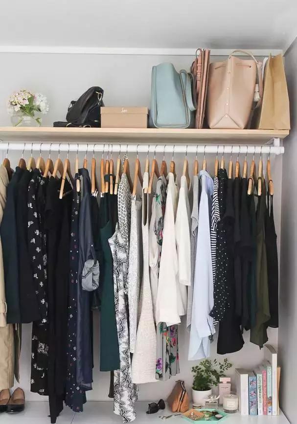 衣帽间收纳扩容,小户型衣帽间沉浸式收纳