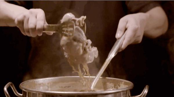 三兄弟手推车推出12亿年销量，开店600家，靠这招坪效飙升