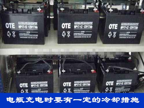 给安装在车上的电瓶充电注意什么,汽车电瓶能在车上用充电器充电吗