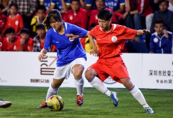 玫瑰之星相约“球王”期待未来铿锵绽放