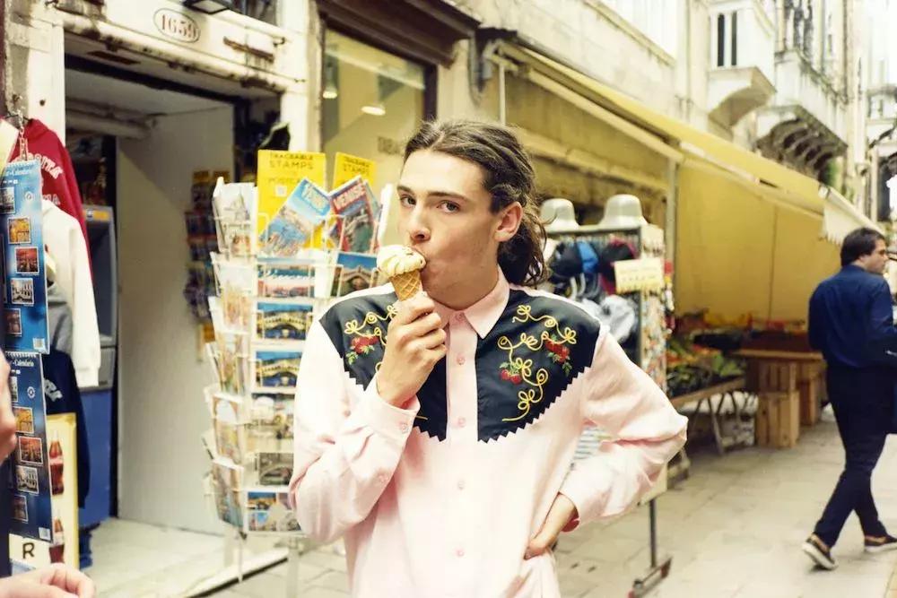 从年轻到成熟，这些「衬衫品牌」应该出现在你的衣柜里