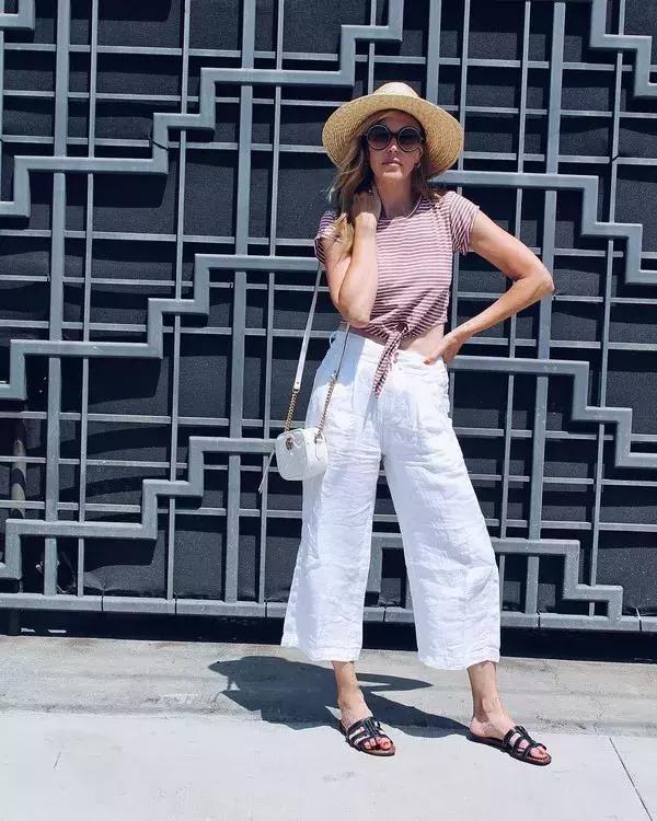 显瘦阔腿裤百搭秋季,最好穿的白色显瘦阔腿裤