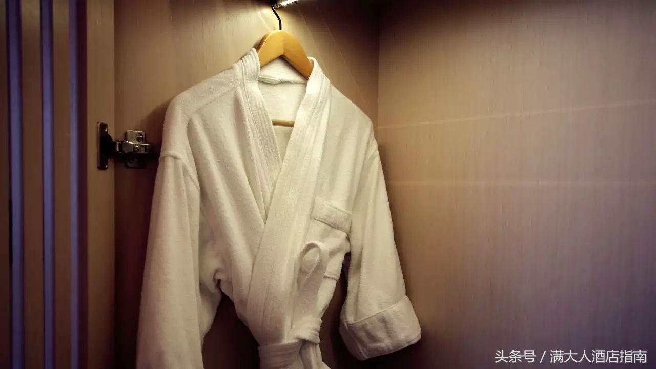 大连市中山区松云街日月明酒店,大连星海广场四季酒店