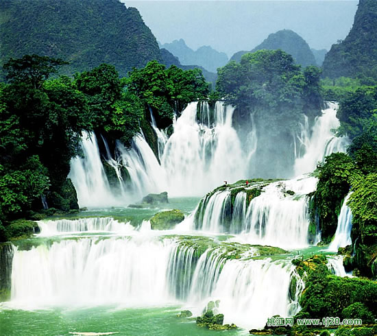 国家首批5*级A**风景区，原来黄果树瀑布还曾列入过世界吉尼斯记录！