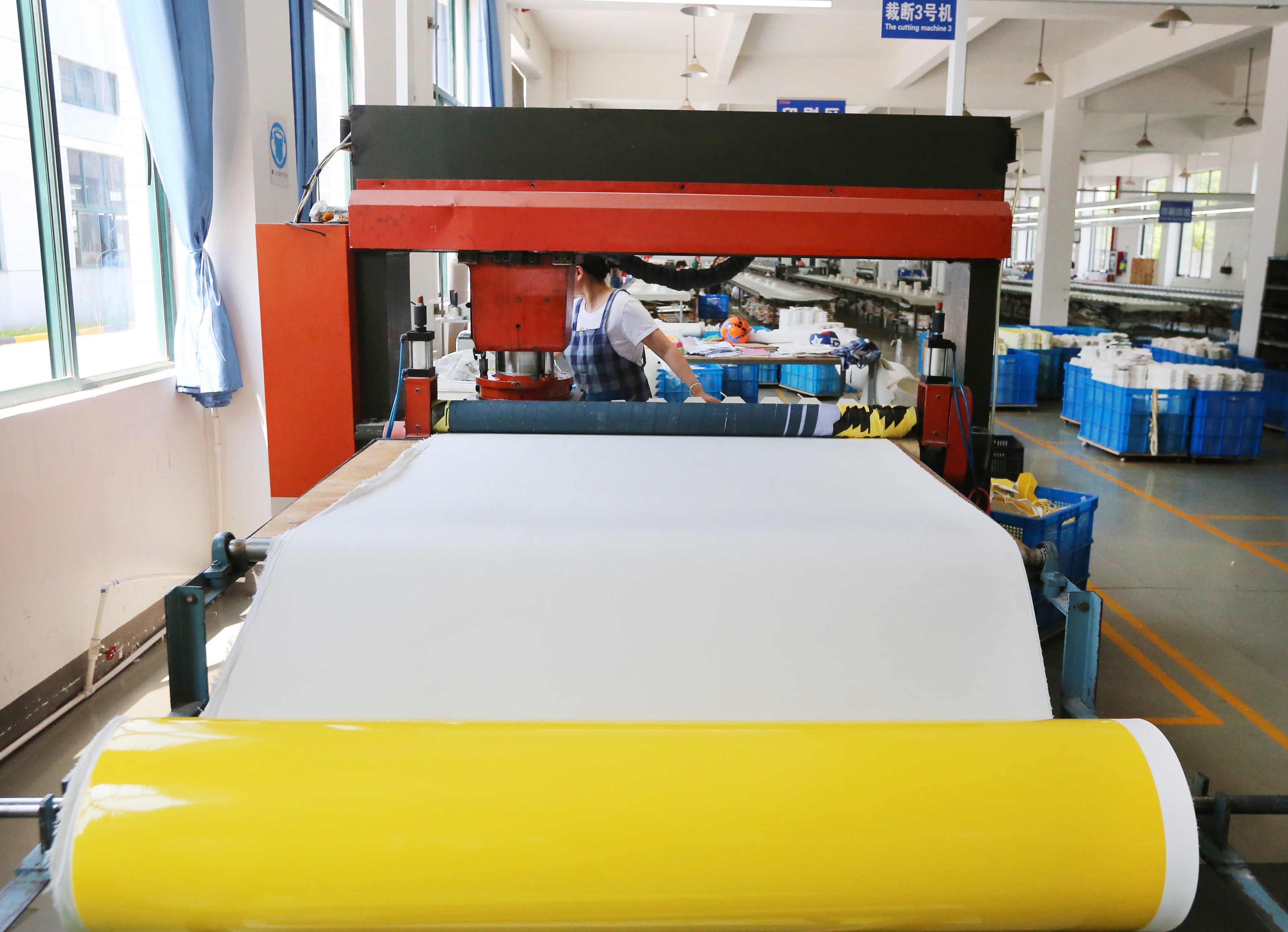 世界杯足球制造工厂,世界杯足球生产基地