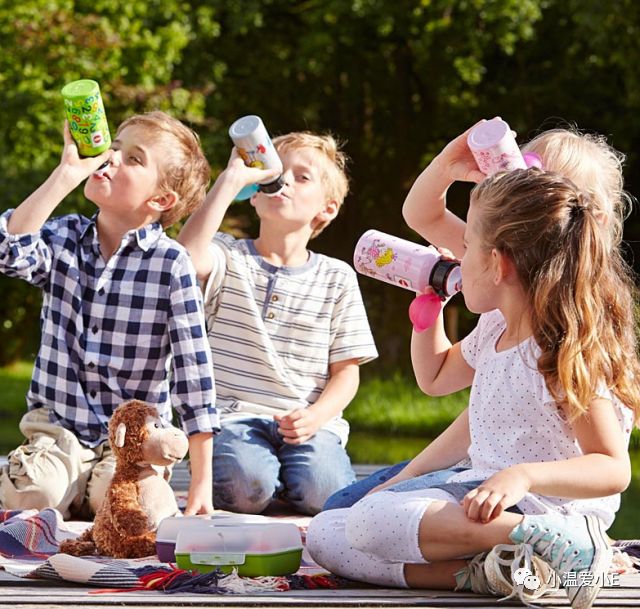 宝宝水壶推荐1-3岁夏天简单,夏天水壶推荐学生高颜值