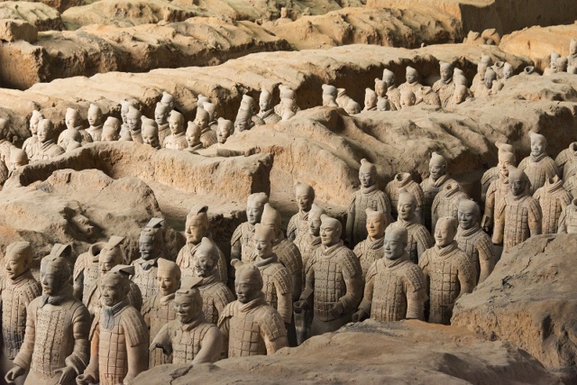 秦始皇陵兵马俑几点过去合适,看秦始皇皇陵还是看兵马俑