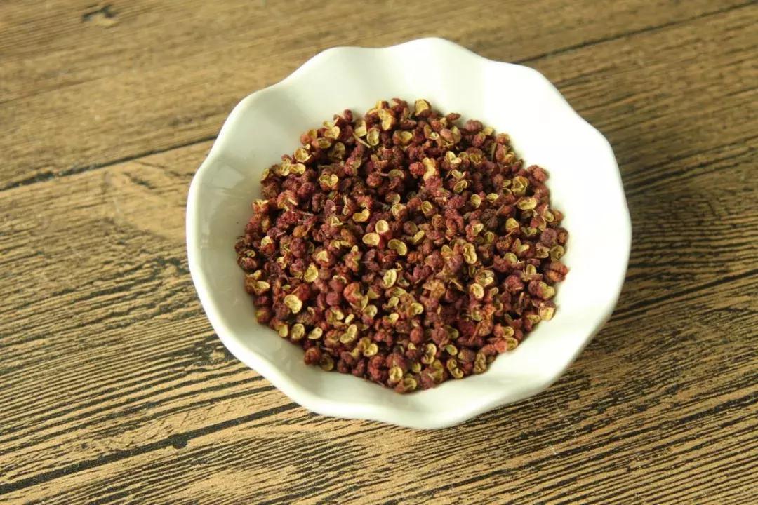 火锅发苦是什么原因,炒火锅底料发苦怎么解决