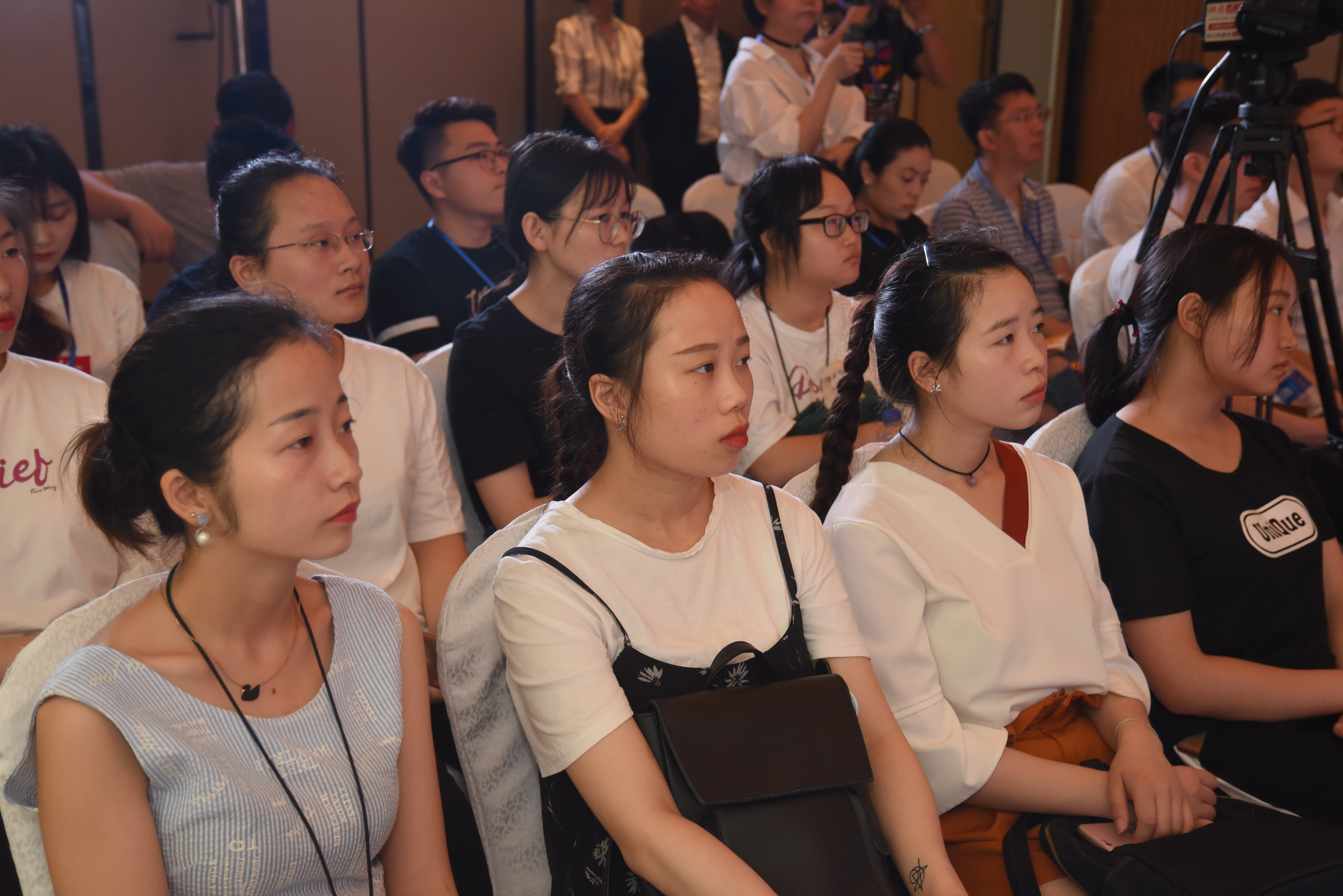 麦当劳进入中国的过程招聘多少人,麦当劳招聘门槛