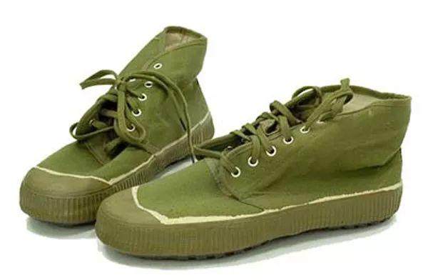 有一种时尚解放鞋,有特色的解放鞋