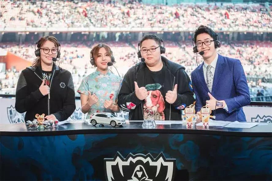 uzi和clearlove接受采访,uzi和clearlove再聚