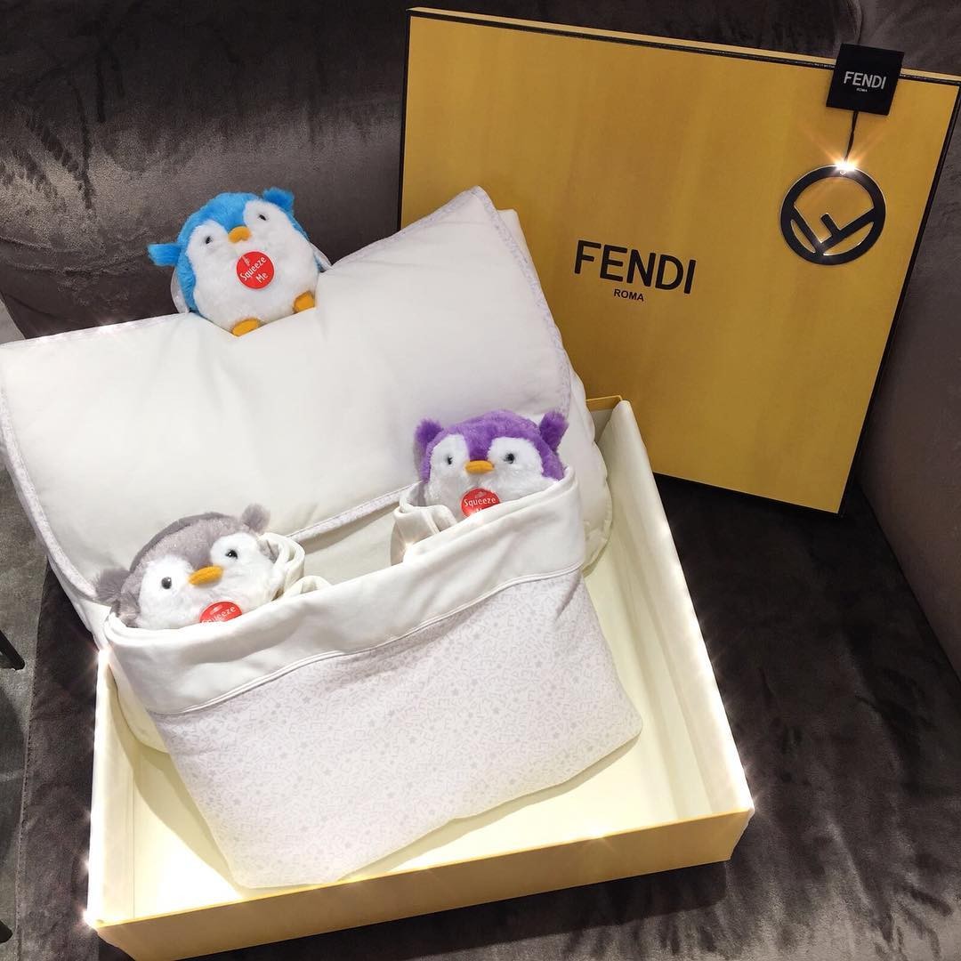 香港女首富传奇人物甘比,香港女首富甘比400亿身家