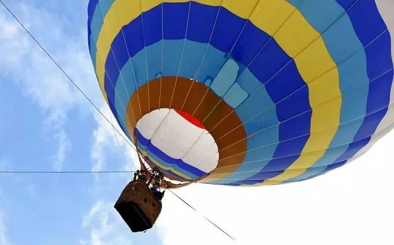 松江免费开放的足球场,松江万达草坪