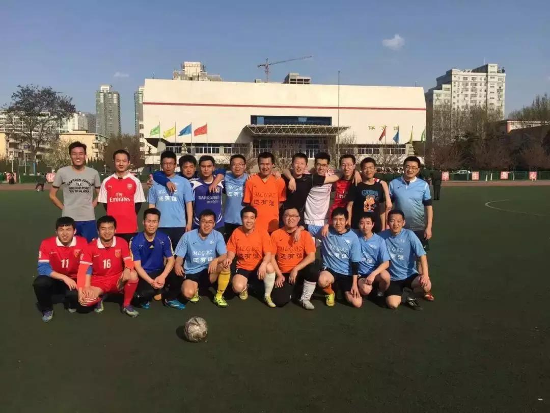 职工球星-有个爱踢球的学霸叫方刚