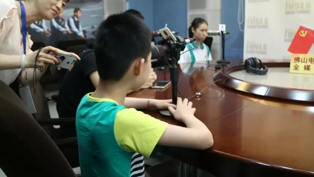 今天是这群特殊孩子的节日！佛山电台的大田、交通国都为他们祝福……