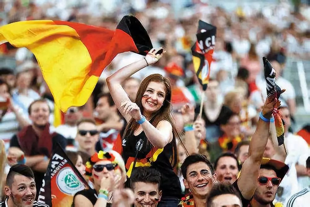 为什么我们那么爱足球,中国人为什么不喜欢足球