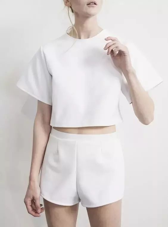 白裤子怎么穿不显胖,怎么穿都显瘦的裤子