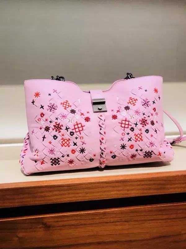 香奈儿限量款包,爱马仕香奈儿哪个高级好看