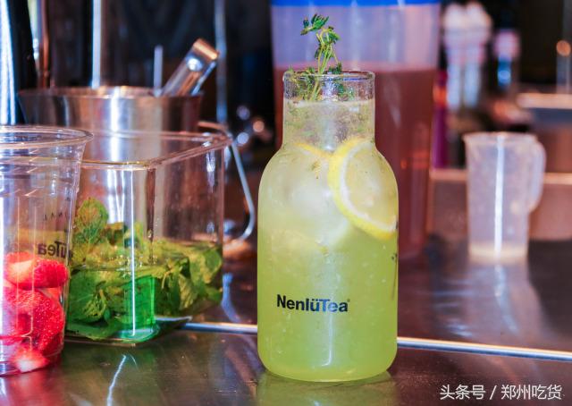 网红茶饮的鼻祖级大佬来熙地港啦，还有买一赠一！