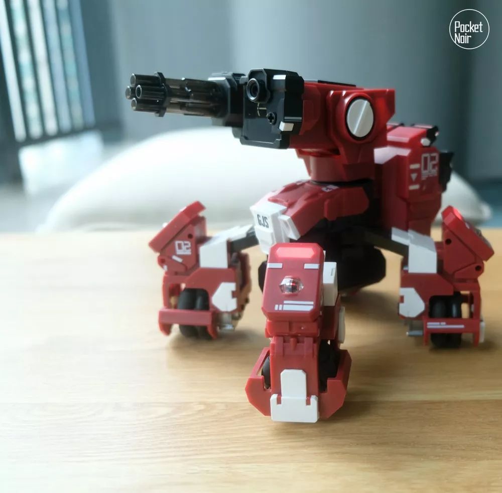 男友沉迷游戏不理你？用这台机器人射爆他啊