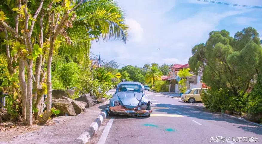 去了夏威夷才知道女人不用穿bra,去了斐济才知道,男人不爱穿裤子