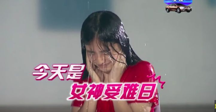 angelababy被怼女生名场面,angelababy淋水风波