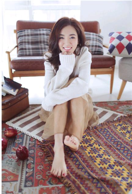 对比发现王晓晨的演艺之路太难 (王晓晨摔倒视频)