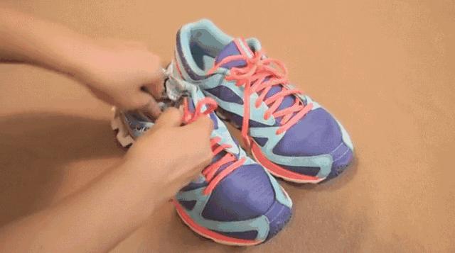 新小白鞋挤脚磨脚怎么办,新鞋挤脚怎么办小窍门