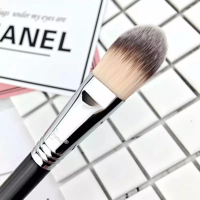 夏天脱妆脱得快,夏天爱脱妆怎么办