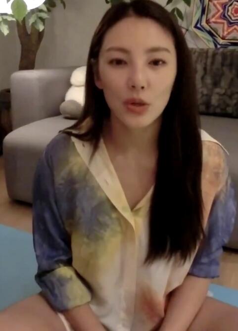 张雨绮背最新款爱马仕,爱马仕铂金包张雨绮