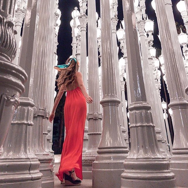 女士丝巾的常用佩戴方法,丝巾怎么戴最好看视频