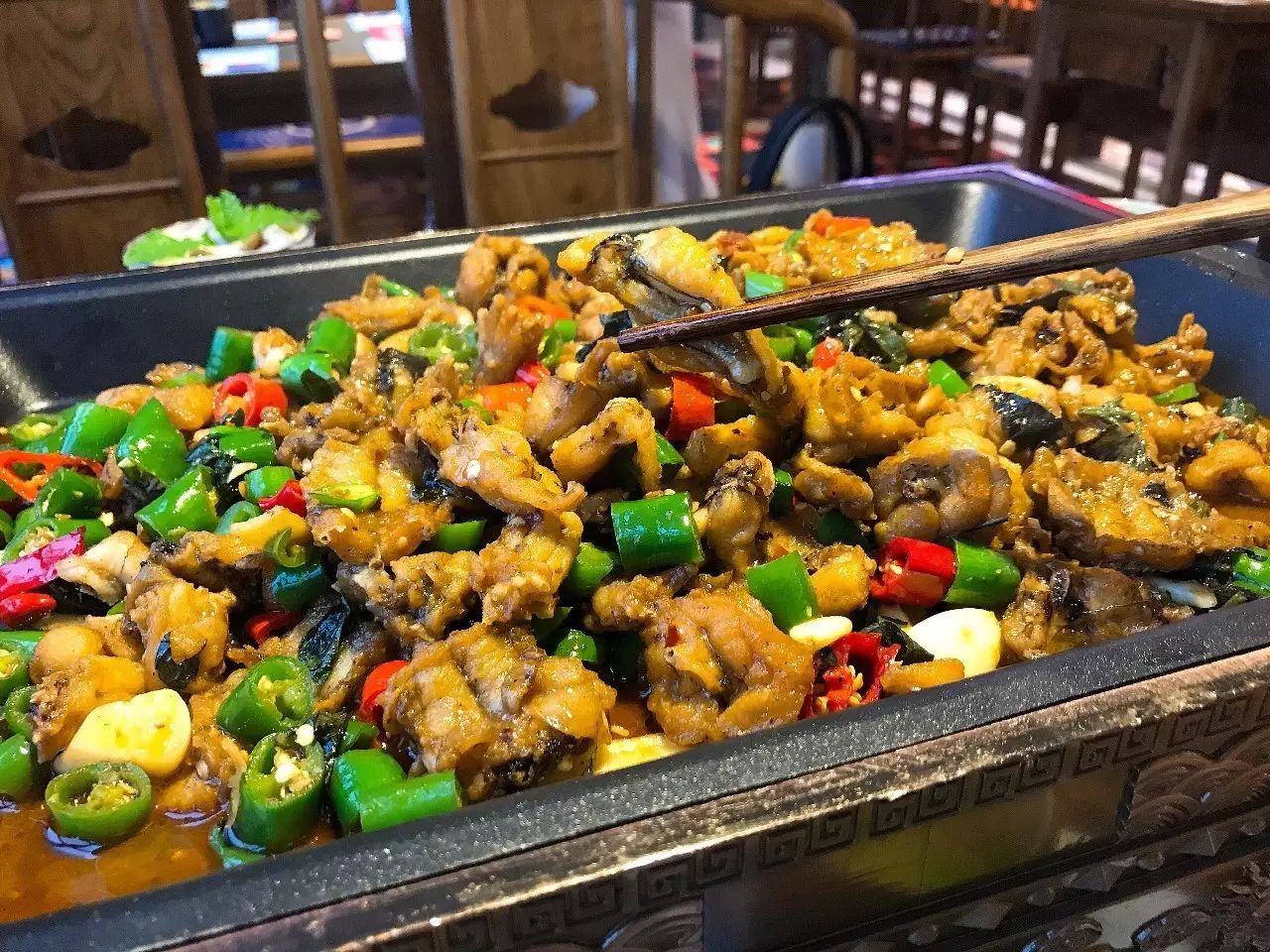 柳州必吃餐厅排行榜前十,柳州市适合10-15人聚会的餐厅团购