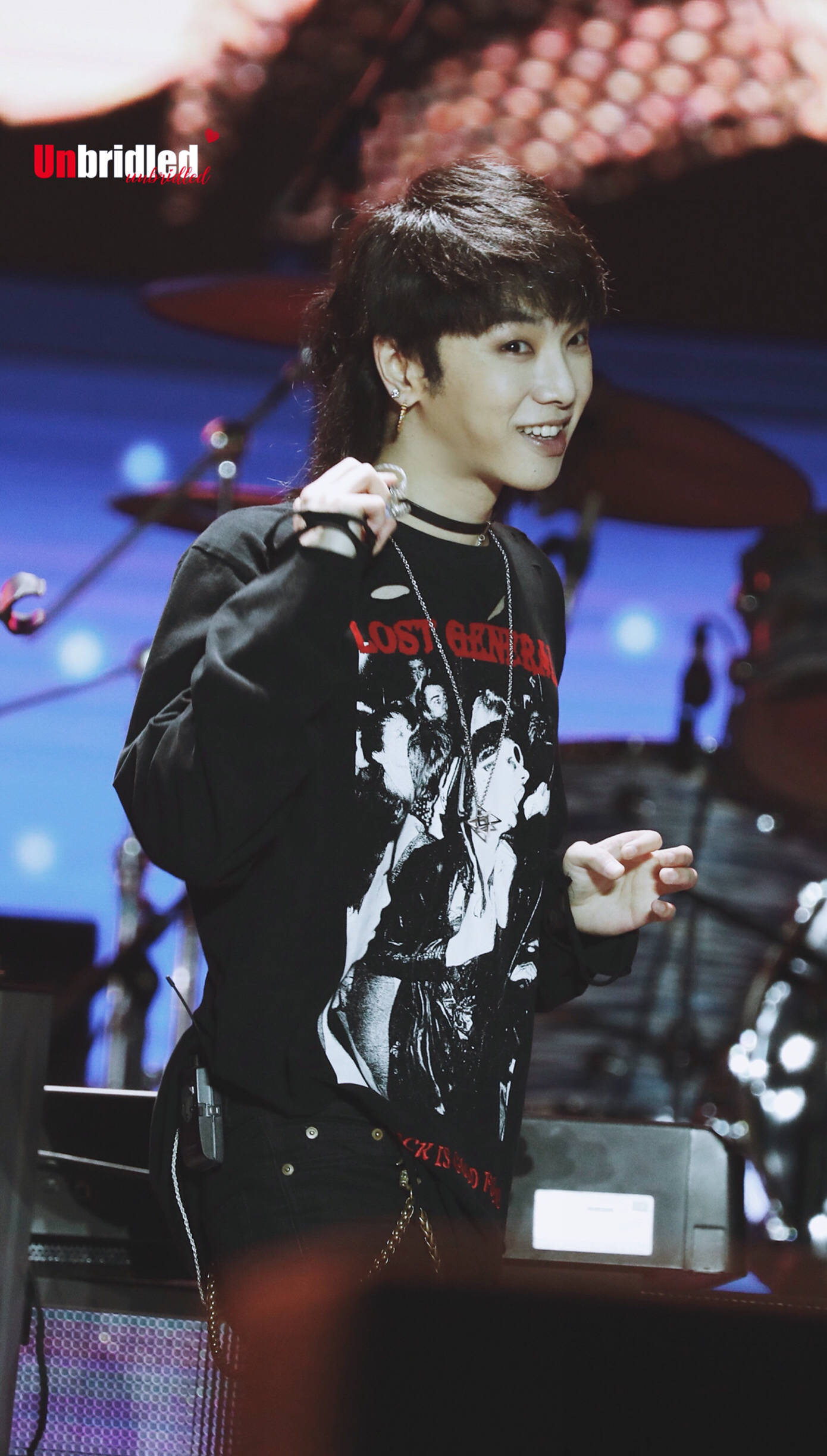 台风一流，曲风前卫，华晨宇网易云过万高赞歌曲评论精选