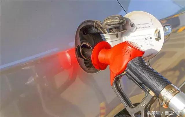 很多人不知道的汽车隐藏功能,汽车上这4个隐藏功能你都知道吗