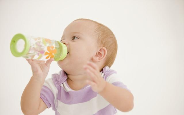 惊出一身冷汗!小儿发烧别用这个药,家长一定要记好