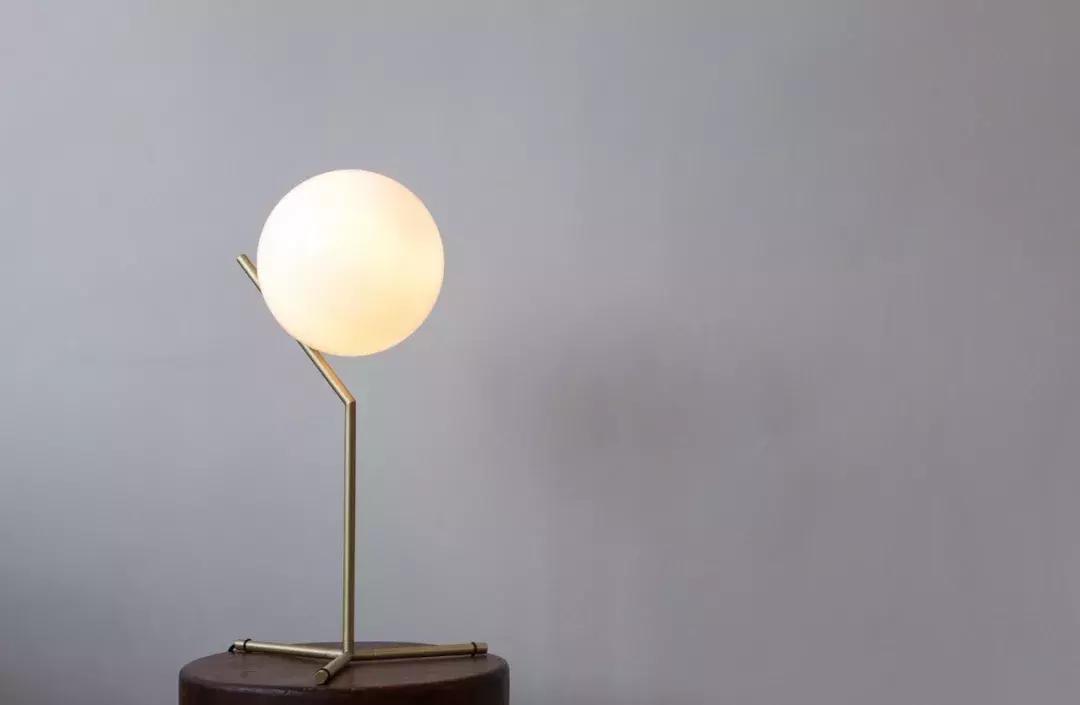 300块钱的灯和两千块钱有啥区别,300块钱的灯