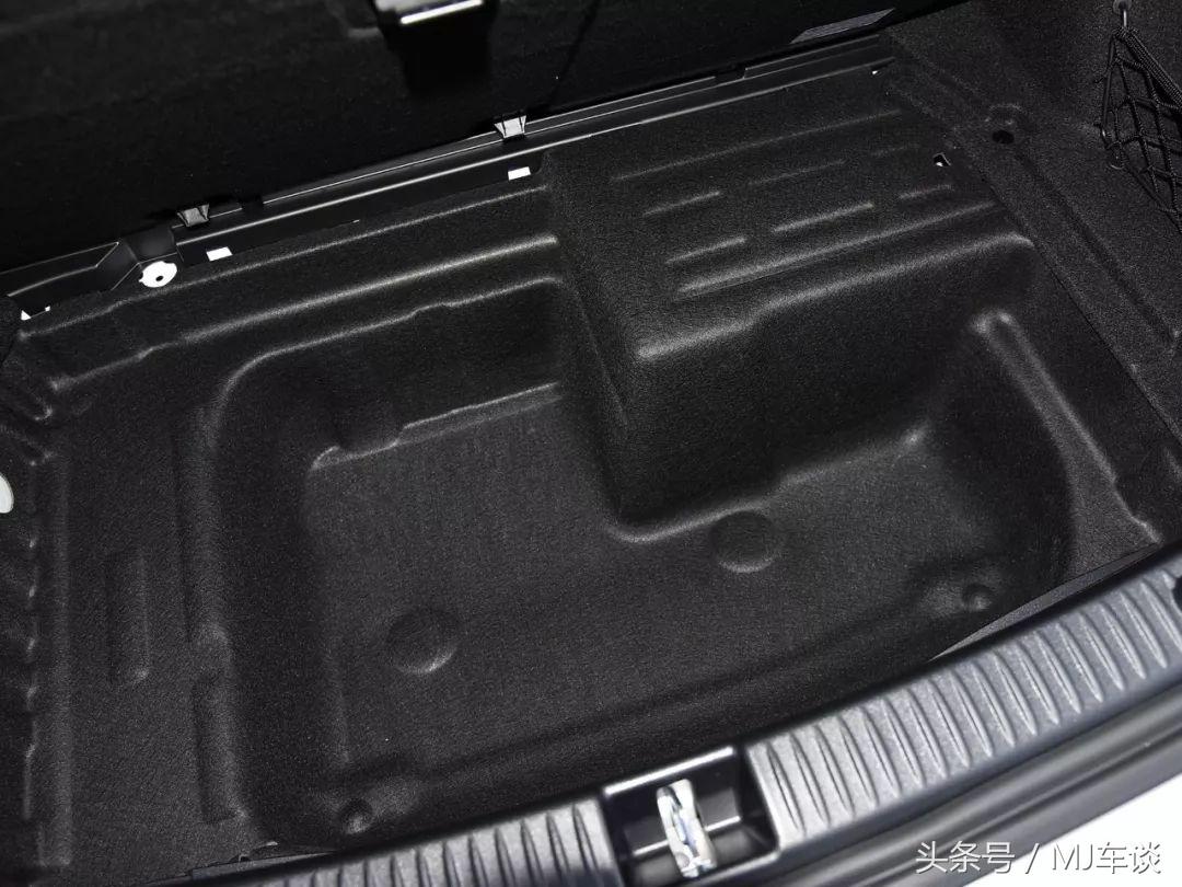 奔驰c200l对比领克03,奔驰c200l跟c300l有什么区别