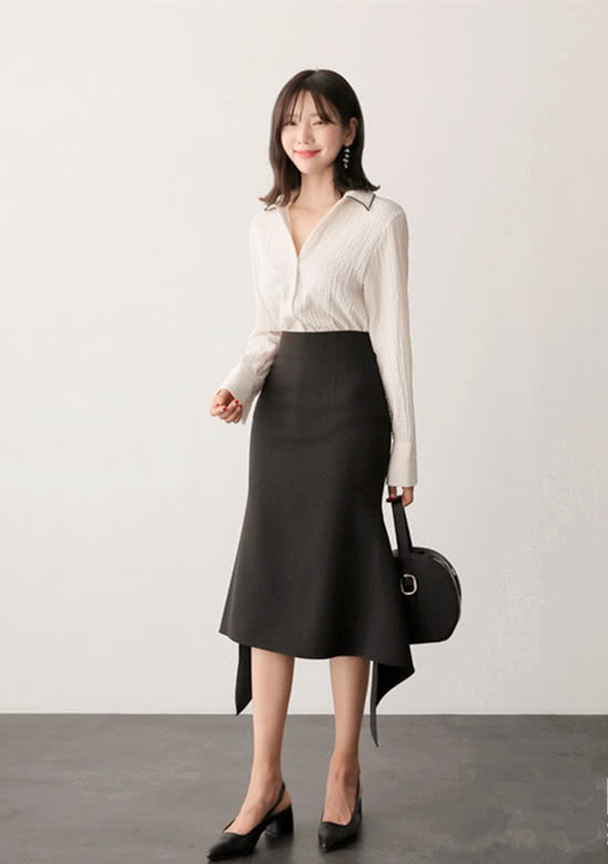 职场正装穿搭女春秋搭配高级感 (轻职场穿搭教你穿出简约高级感)