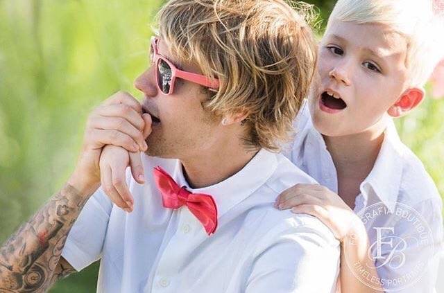 看了贾斯汀比伯的爸爸年轻时的颜值，不禁感叹基因的强大