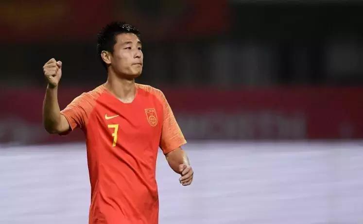 上港国脚新消息,上港足球队员互相埋怨