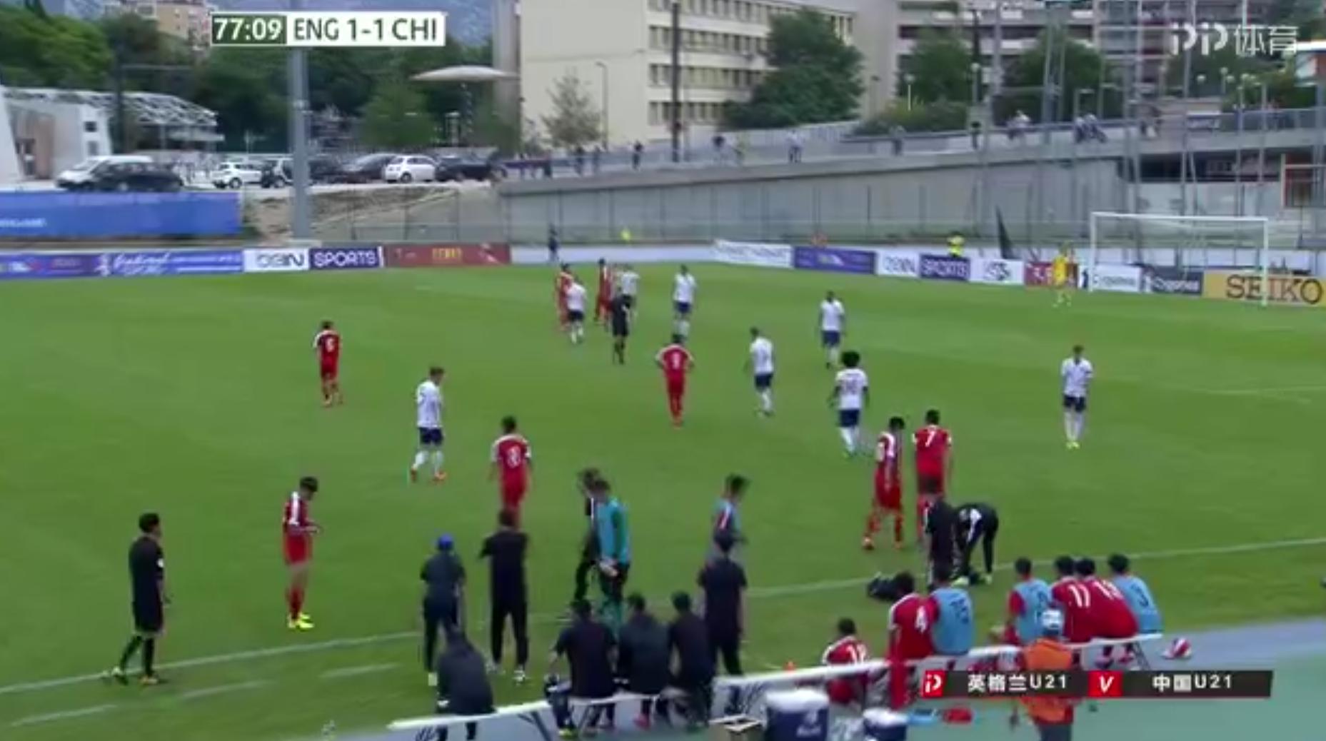 国足球衣颜色被吐槽,国足足球十大滑稽乌龙