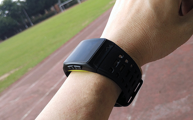 埃微能量运动手表,跑步运动手表性价比最高的一款