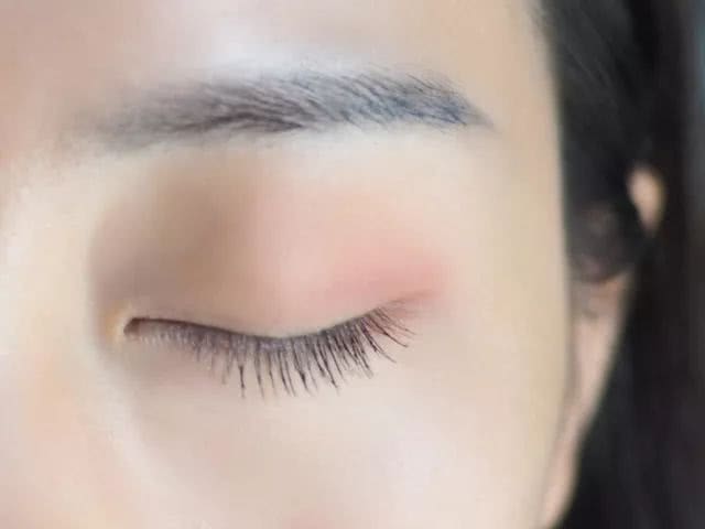 既好看又好用的眼影,5款眼影让眼妆更迷人