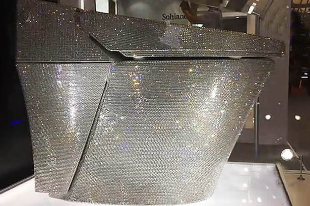 哪个国家的施华洛世奇便宜,为什么施华洛世奇那么便宜