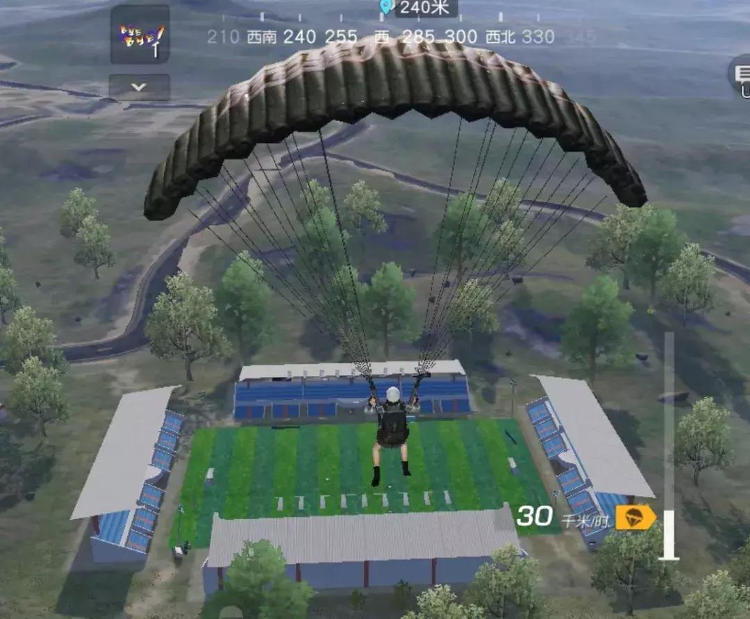 《荒野行动》探秘！竟有人在球场做这种事？