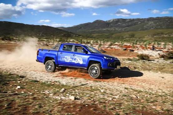 江铃域虎72023柴油自动四驱试驾,江铃域虎2.4t四驱柴油版