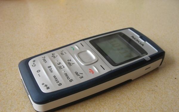 1999版3210诺基亚当年售价多少钱,当年最火的诺基亚