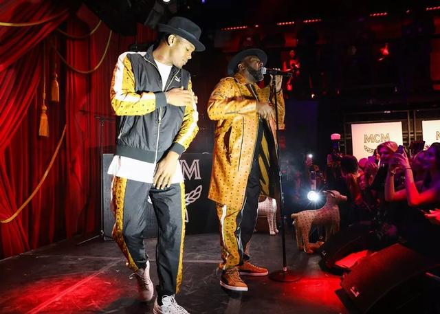 你的背包翻唱哪首歌,puma和mcm联名鞋子