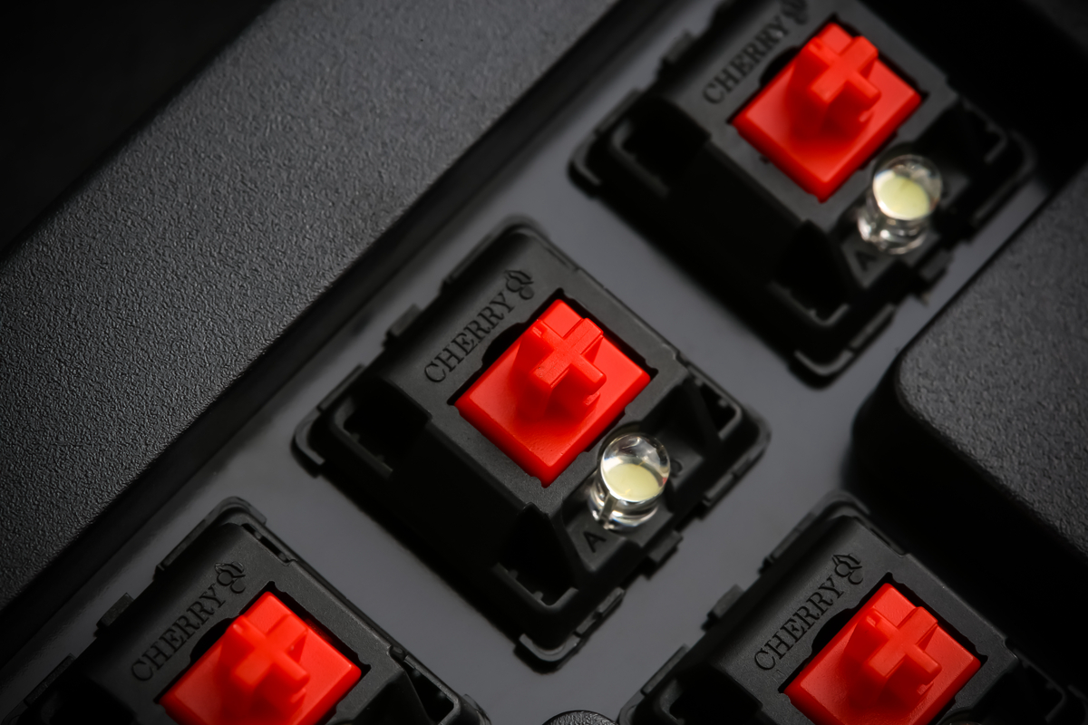 骨伽键盘红轴,骨伽700K电竞机械键盘